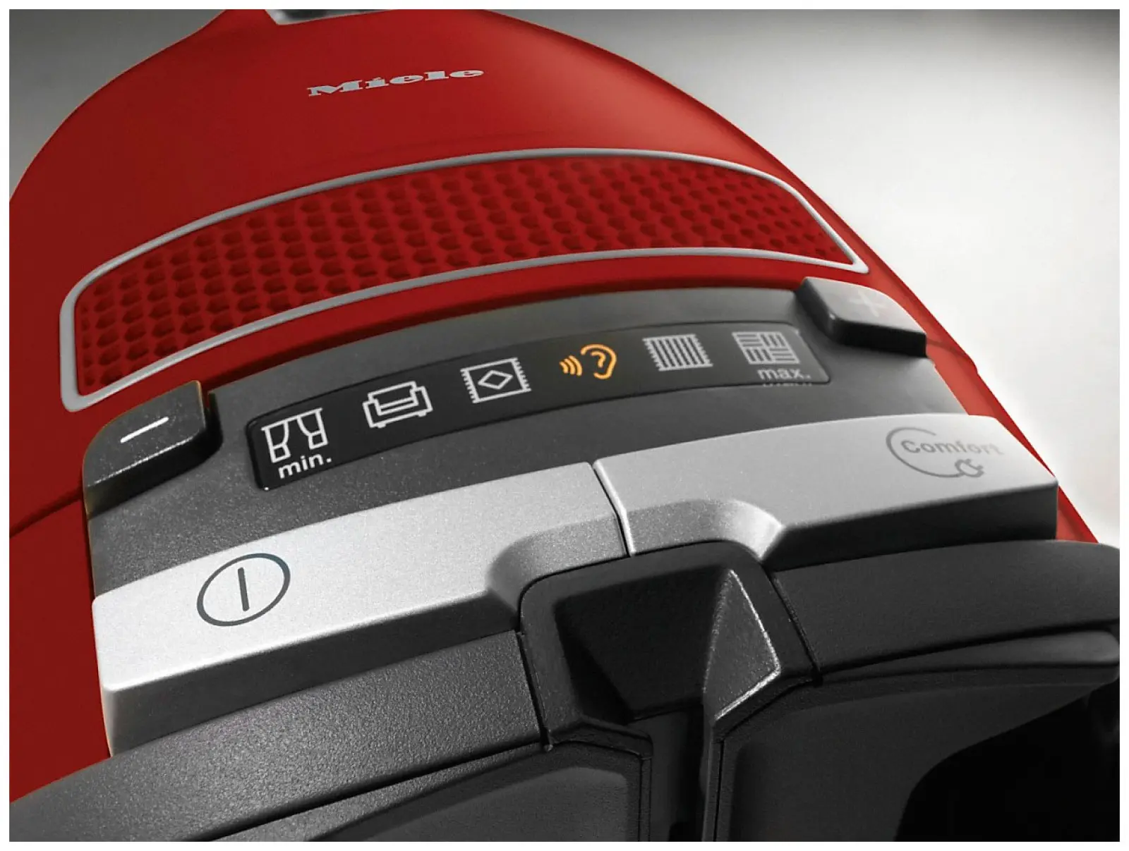 Пылесос напольный Miele Complete C3