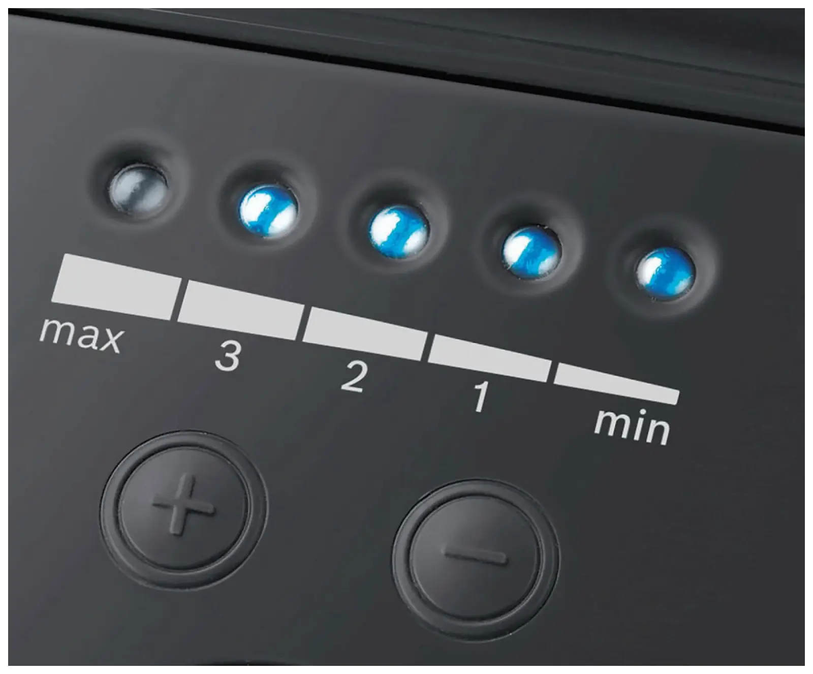 Моющий пылесос Bosch Serie 4 ProPerform BWD421PRO
