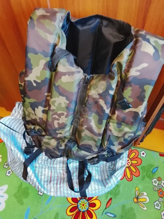 спасательный жилет
