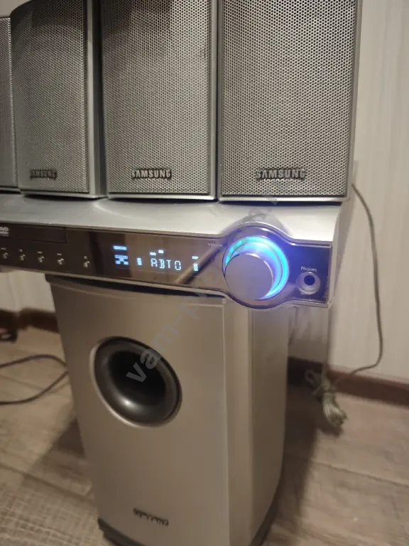 мощный центр Самсунг с 2 aux,bluetooth,fm