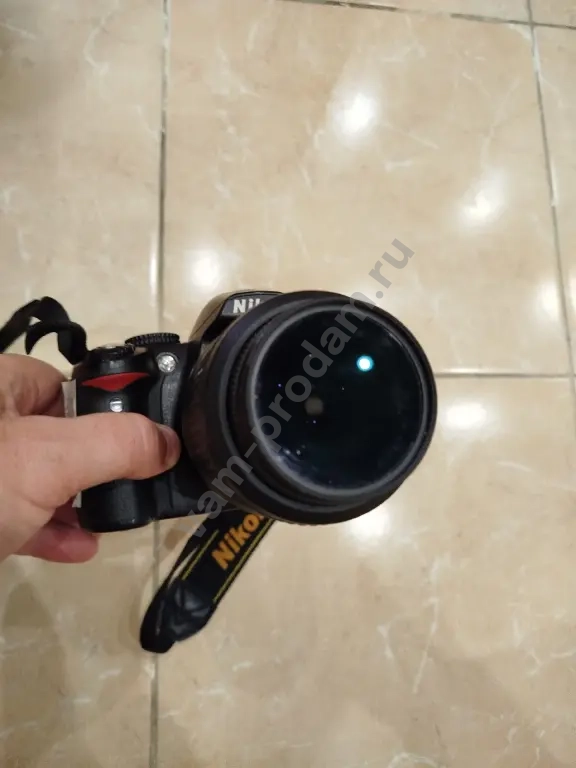 Зеркальный фотоаппарат Nikon D3000 + кит объектив 18-55