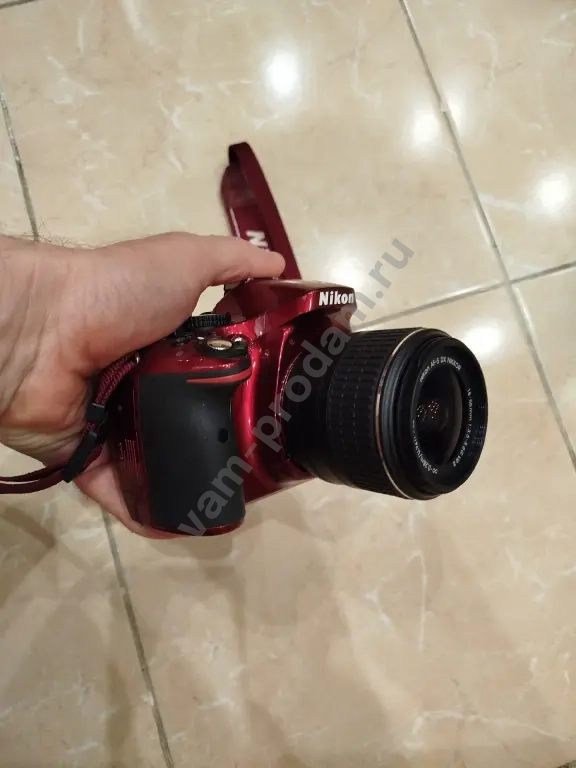 Зеркальный фотоаппарат Nikon D5200 + объектив кит 18-55
