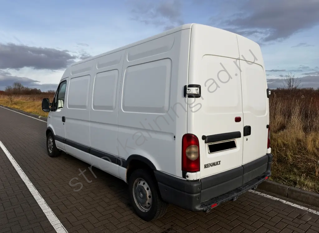 Аренда автомобиля Renault Master, высота: 1,9 м