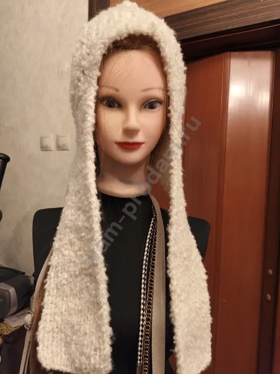 Шапка капор для девушки.
