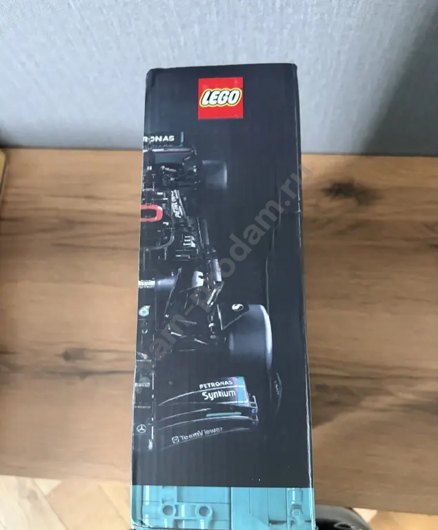 Lego technic Mercedes AMG f1(1642 дет)