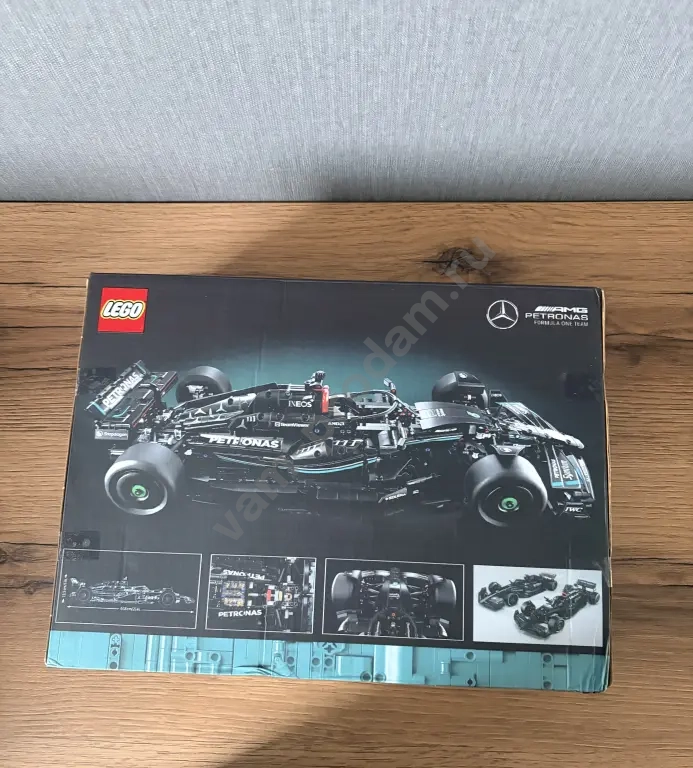 Lego technic Mercedes AMG f1(1642 дет)