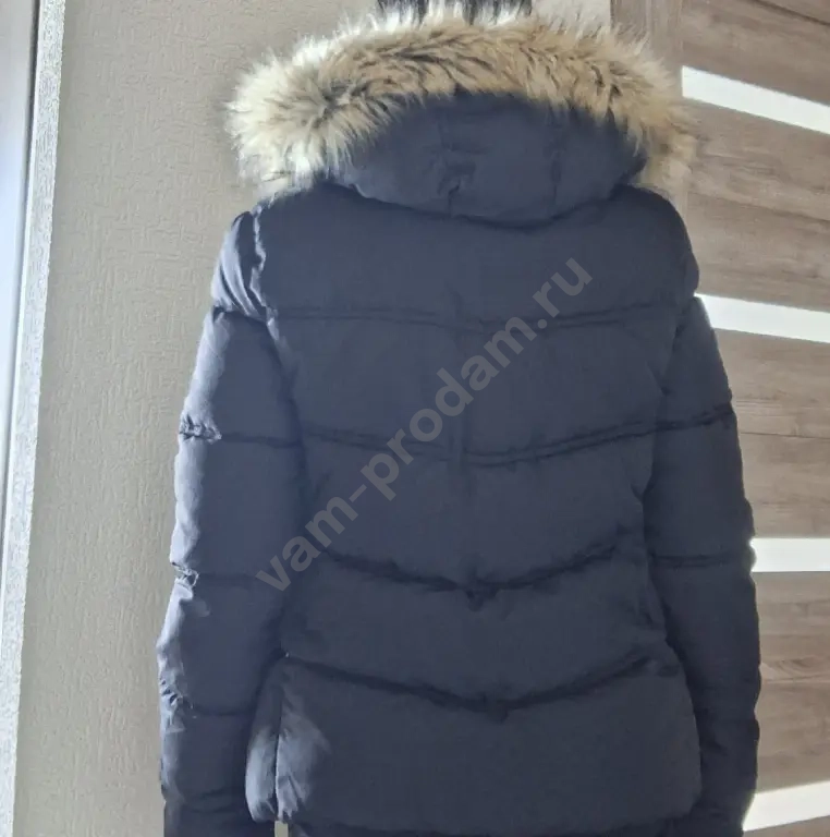 Куртка женская Bershka