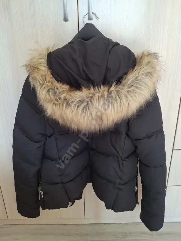Куртка женская Bershka