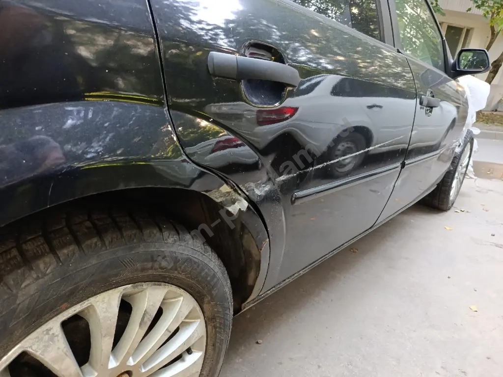 Ford Mondeo, 2001 г., 1.8 MT (125 л.с.)