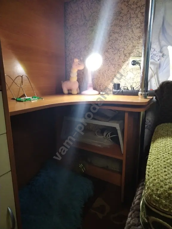 продаю,стенку-чердак за 4000 т.руб