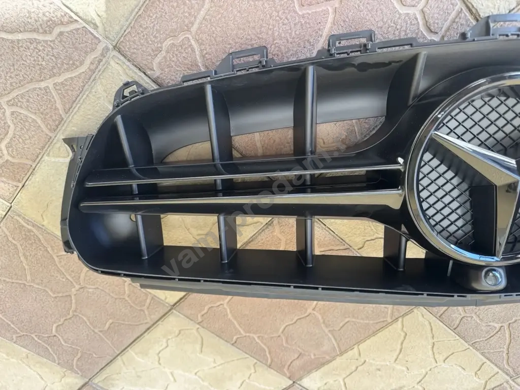 Решётка радиатора Mercedes Benz W 213 black 63s