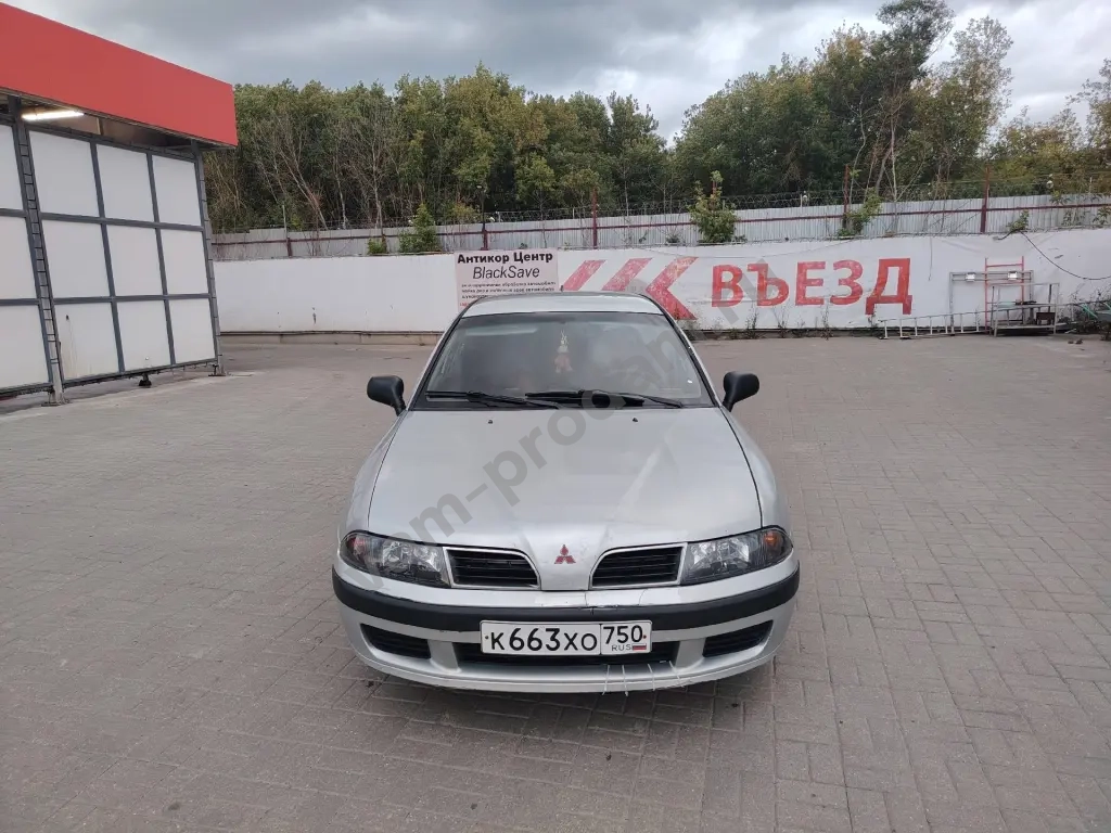 митсубиси каризма