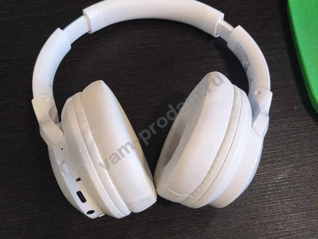 наушники беспроводные белые