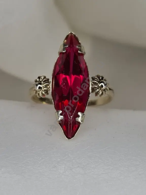 Серебряное кольцоМаркизвставка синт.рубин☆875