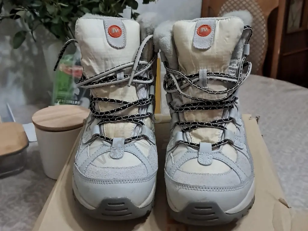 Ботинки женские зимние Merrell