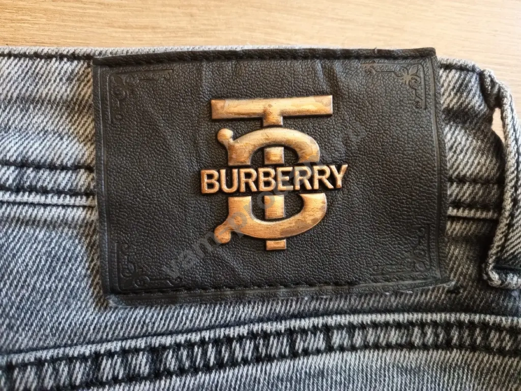 Джинсы Burberry Logger (серые), размер W32 L32, идеальное состояние