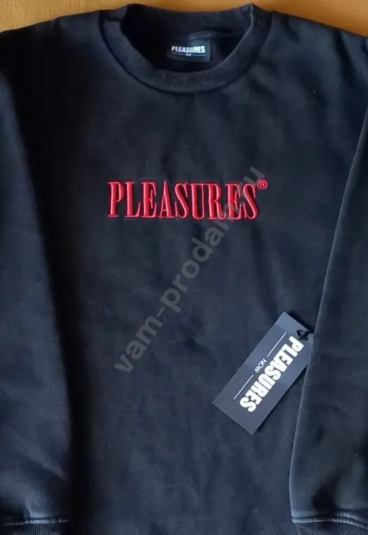 Толстовка Pleasures