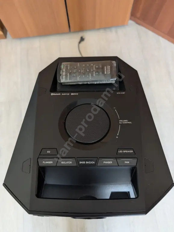 Проводная колонка Sony