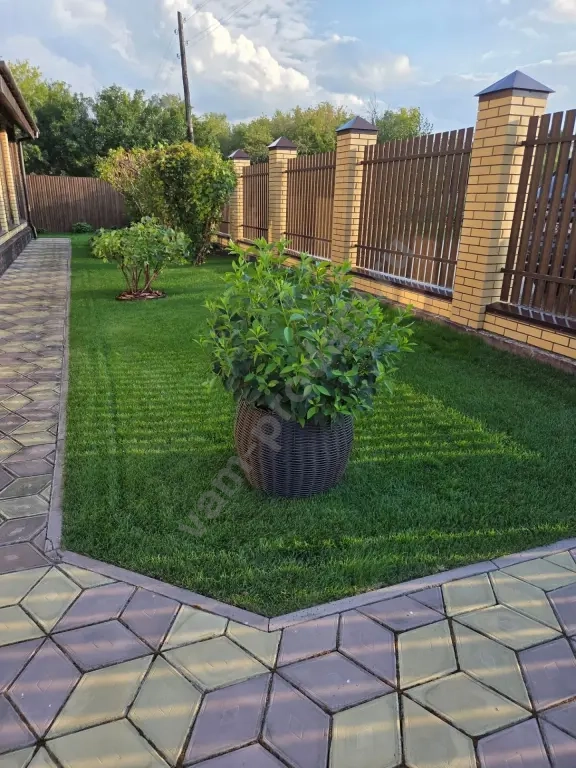опоры и кашпо для растений из искусственного ротанга