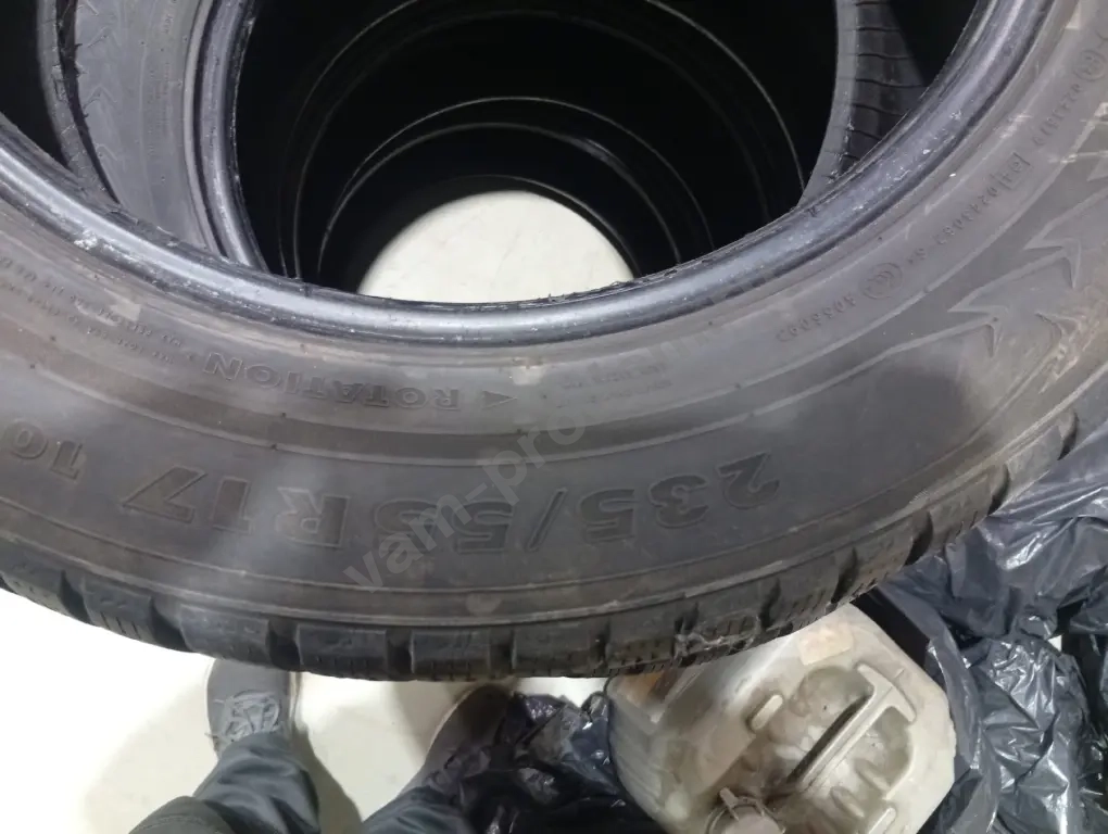 шины зимние 235/55 r17