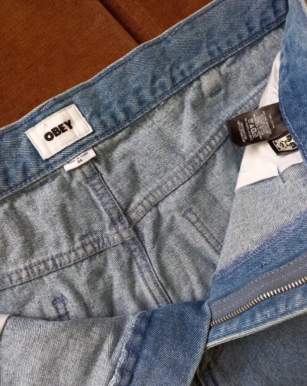 Джинсы Obey