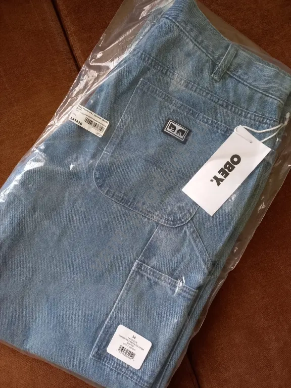 Джинсы Obey