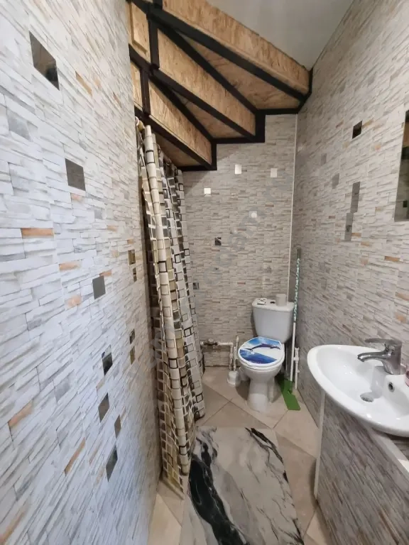 2-к. квартира, 60 м², 1/24 эт.