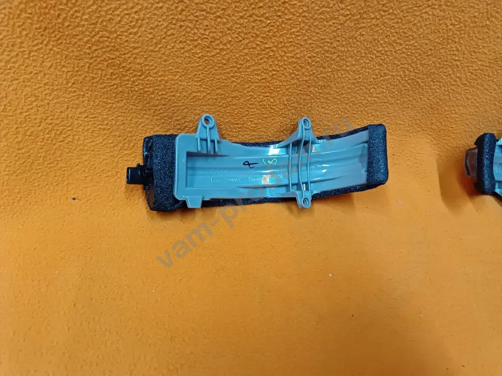 повторитель в зеркало Toyota land cruiser 200 , prado 150