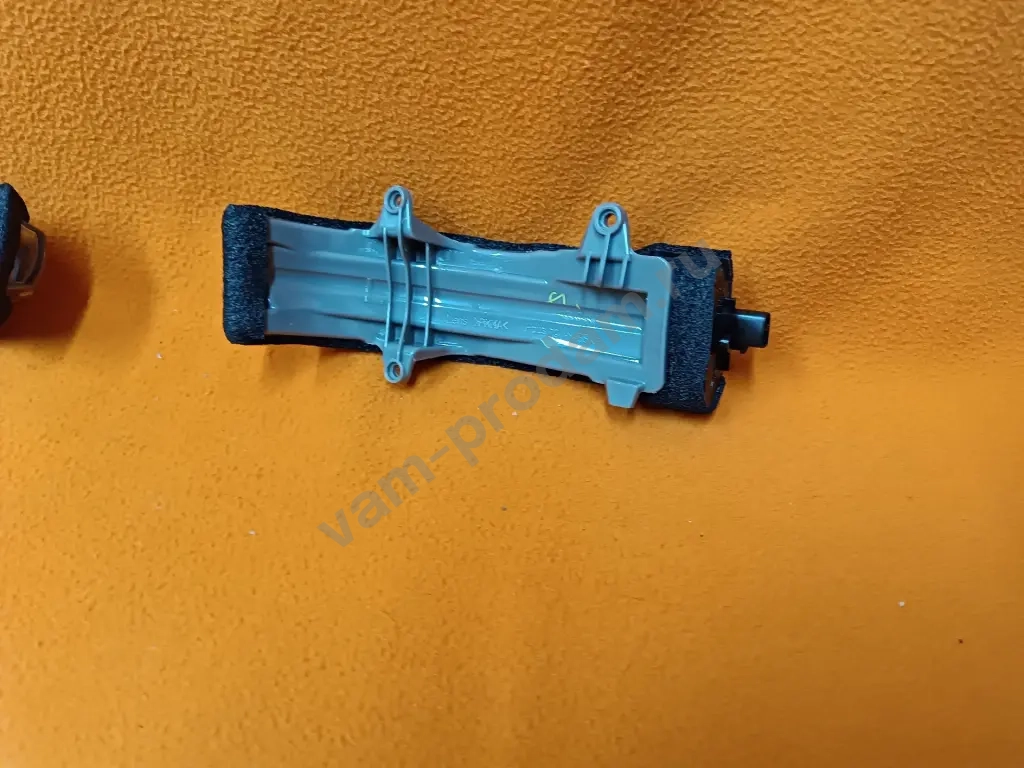 повторитель в зеркало Toyota land cruiser 200 , prado 150