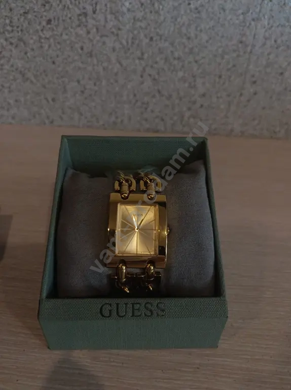 Часы женские Guess