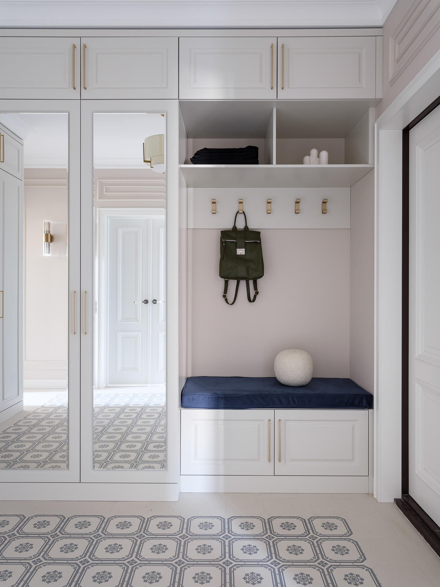Элегантный интерьер трешки в 105 кв.м.