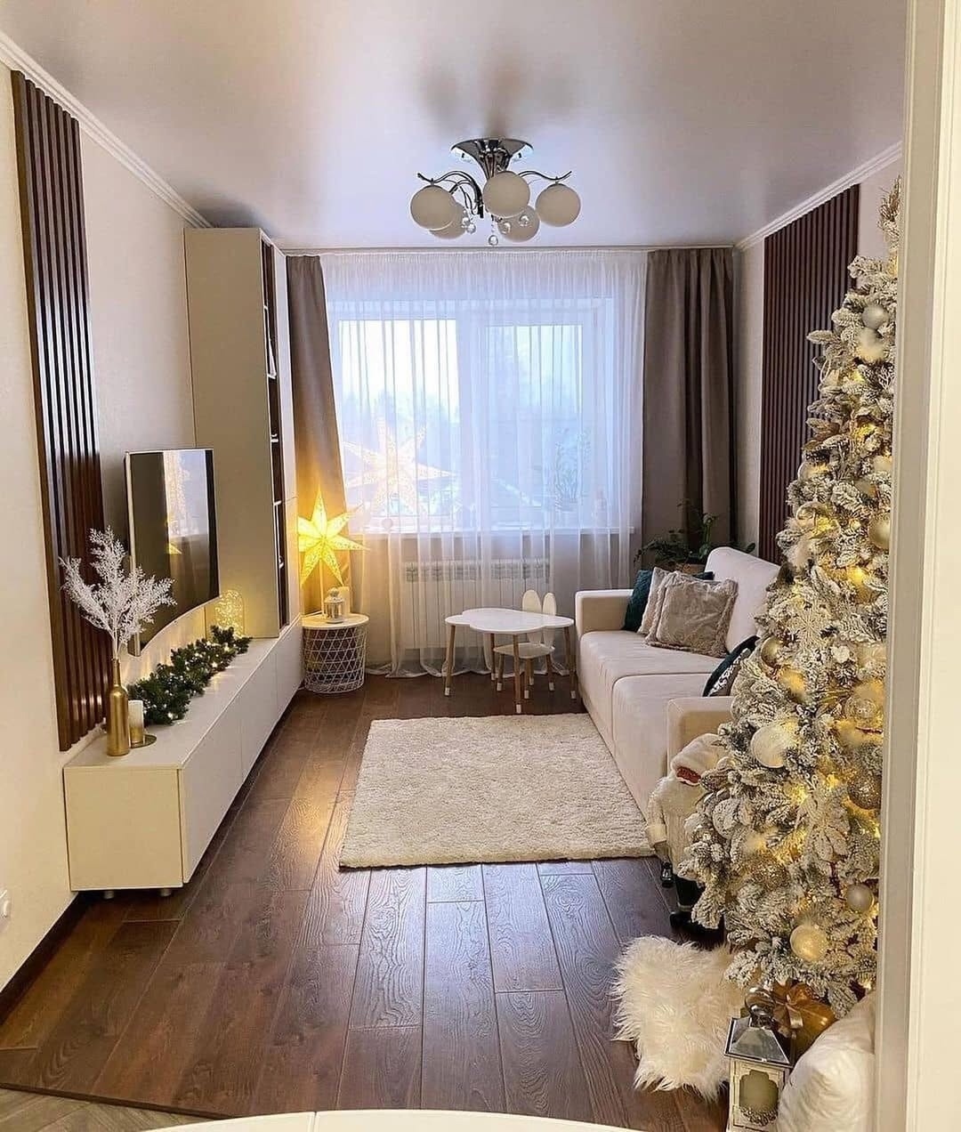 Уютныи‌ дом с новогоднеи‌ атмосферои‌😻