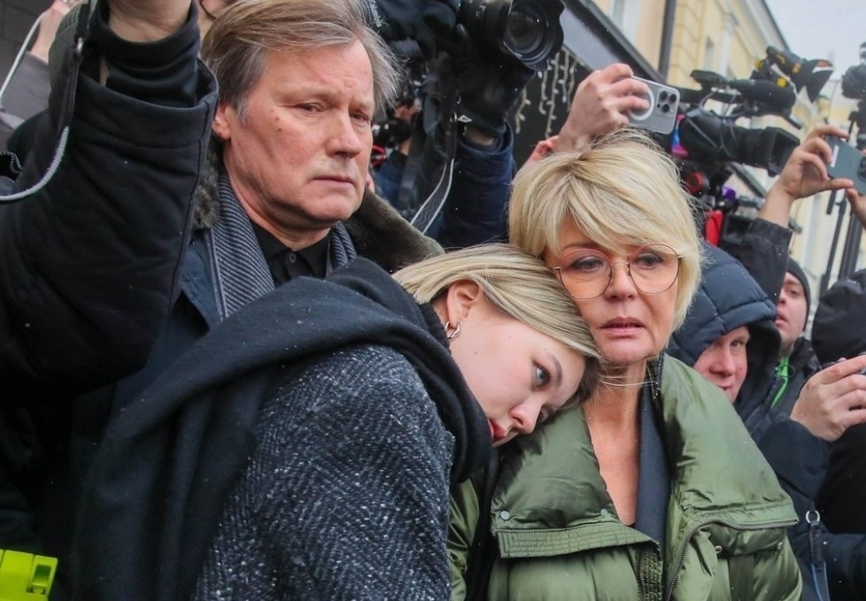 💔 Прощание с Верой Алентовой

В Москве простились с Верой Валентиновной Алентов…