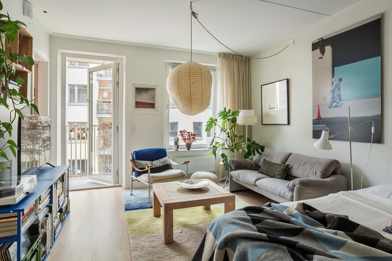 Зонирование кухни-гостиной-спальни в небольшой шведской квартире