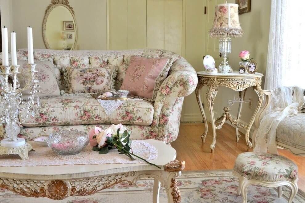 Стиль шебби - шик

Шебби-шик (Shabby Chic) — стиль, который сочетает элементы ви…