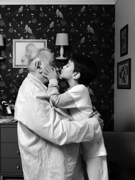 «Грустно как-то» — в сети обсуждают снимки 80-летнего Евгения Петросяна со своим…