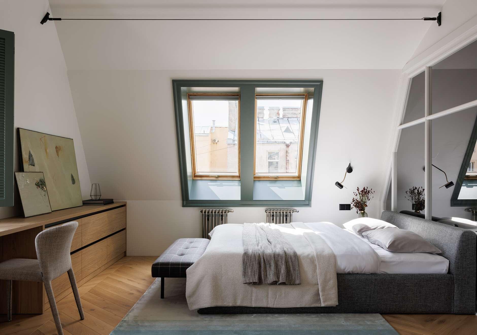 Квартира-мансарда 120 м² на Васильевском с открытой планировкой

Дизайнер и влад…