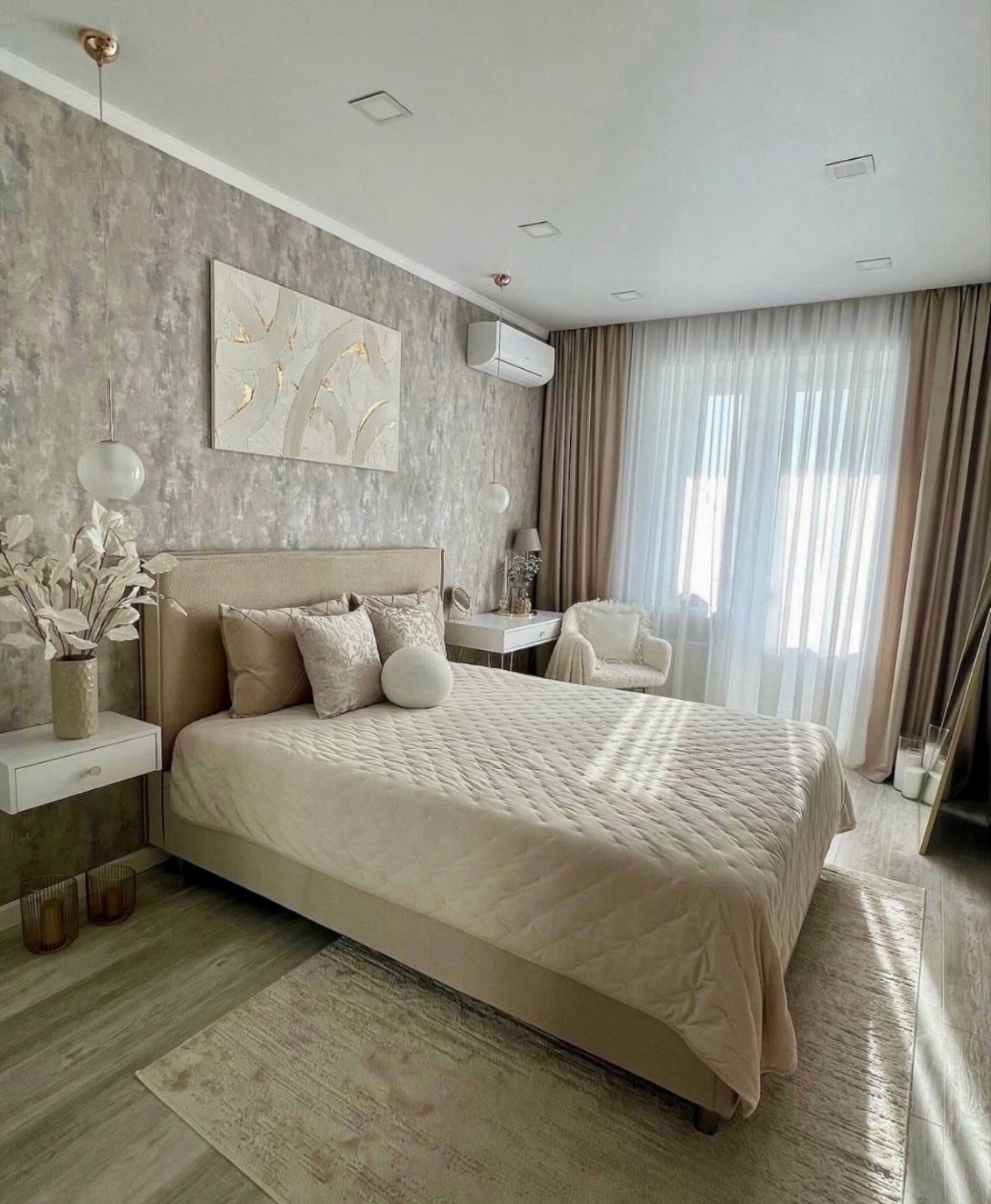 Светлaя и кoмфоpтнaя квapтирa
.