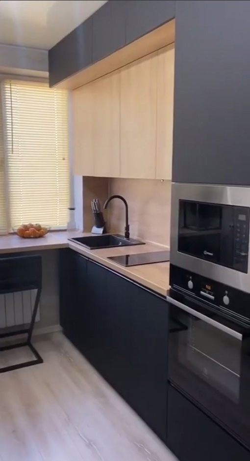 Хорошая кухня. Площадь небольшая, но функционально.