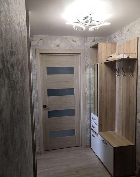 Теплые тона, уютно, удобно, видно что семья будет жить, делали для себя, а не дл…
