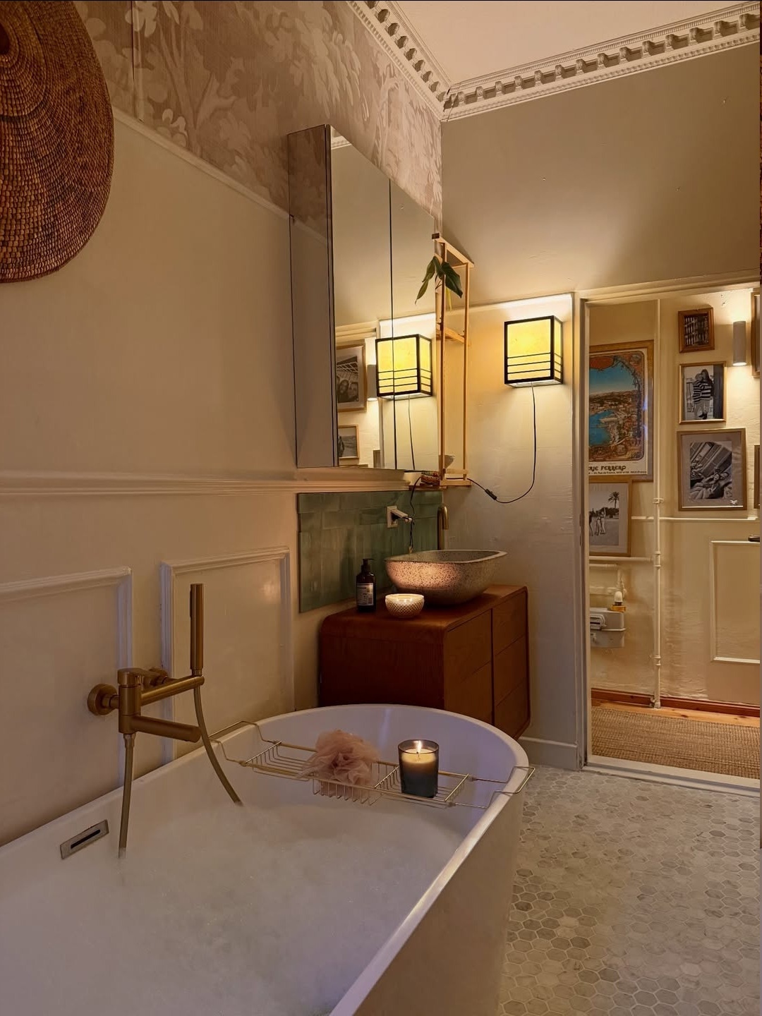 Изумительная ванная комната, согласны? 🛀