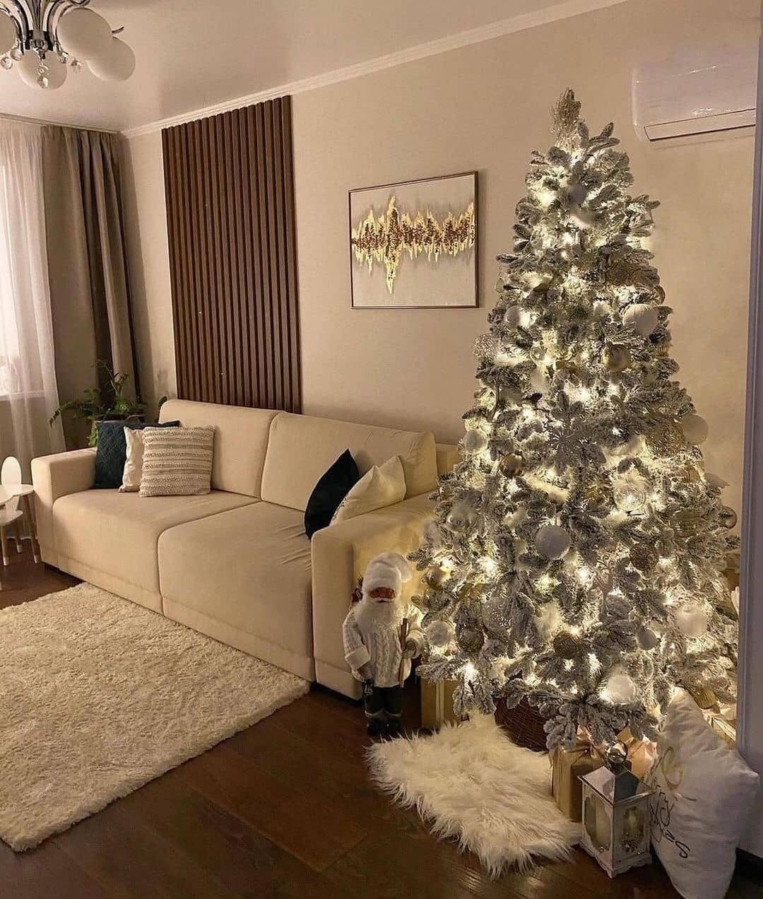 Уютныи‌ дом с новогоднеи‌ атмосферои‌😻
