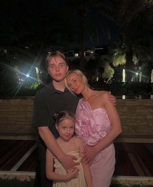 Полина Гагарина объяснила, почему долго скрывала дочь: «Если бы написали, что он…