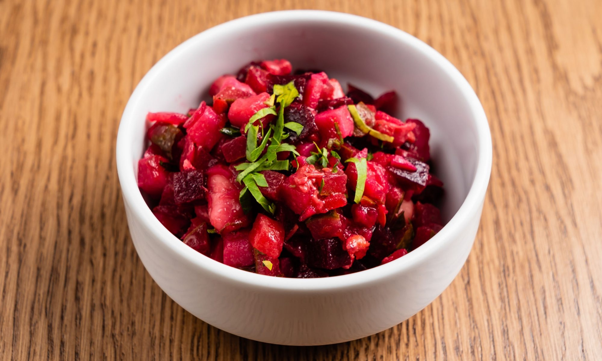 🍅 Винегрет — вкусный и полезный салат! 🥗 
 
Ингредиенты: 
- 🥔 2-3 средние кар…