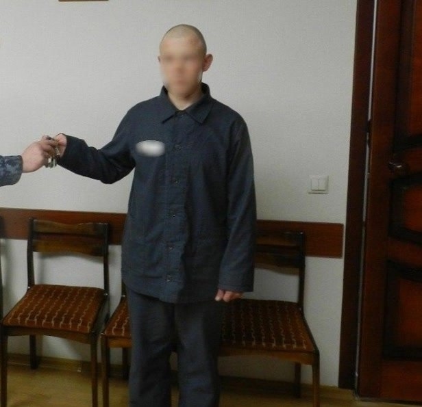 Зэку из колонии вручили ключи от жилья 
 
Осужденный из Омской области, лечащийс…
