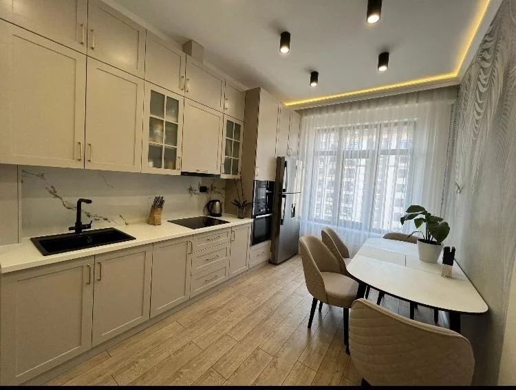 3 комнатная квартира. Площадь: 104 кв.м.