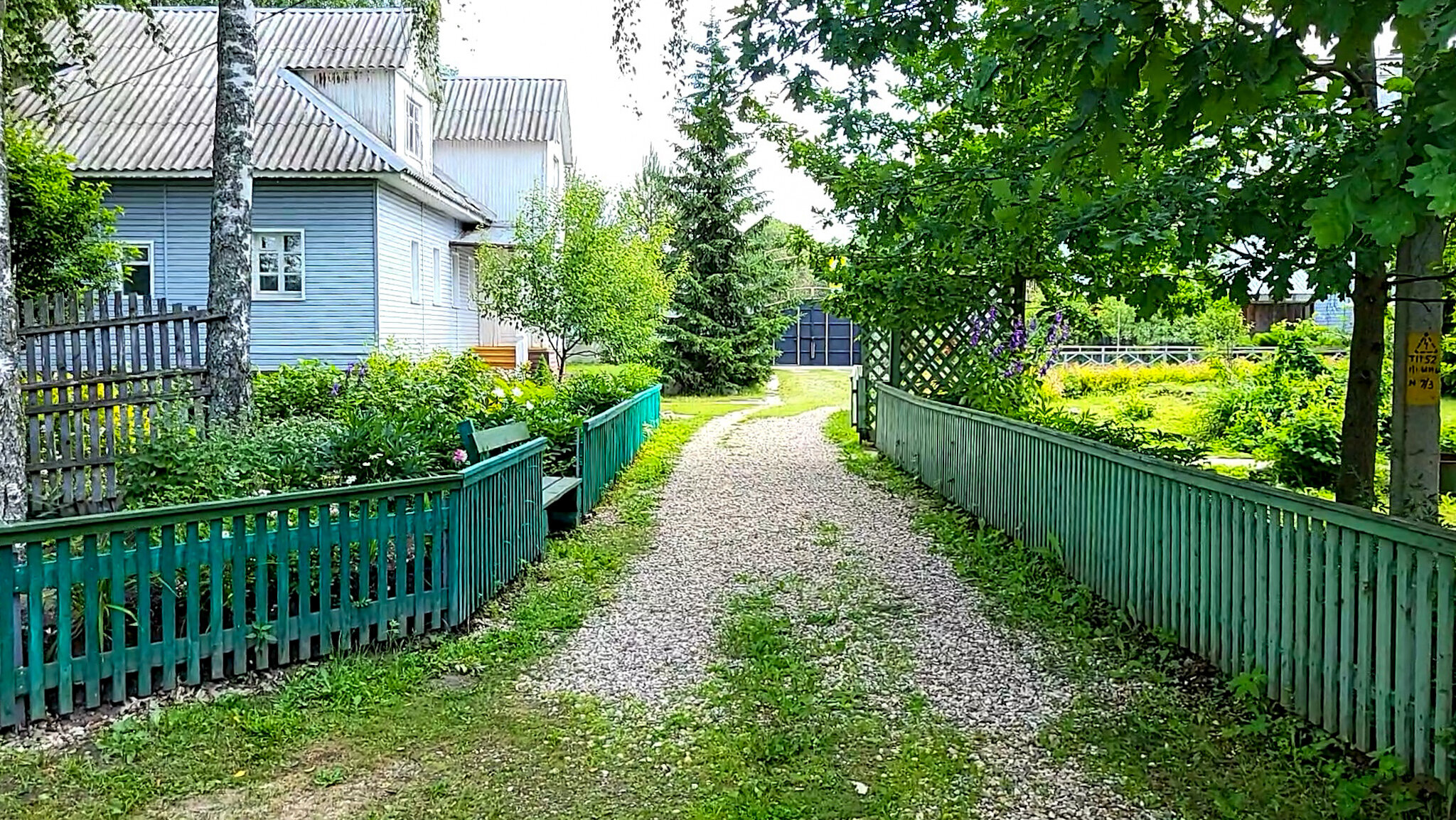 Территория Благовещенского женского монастыря