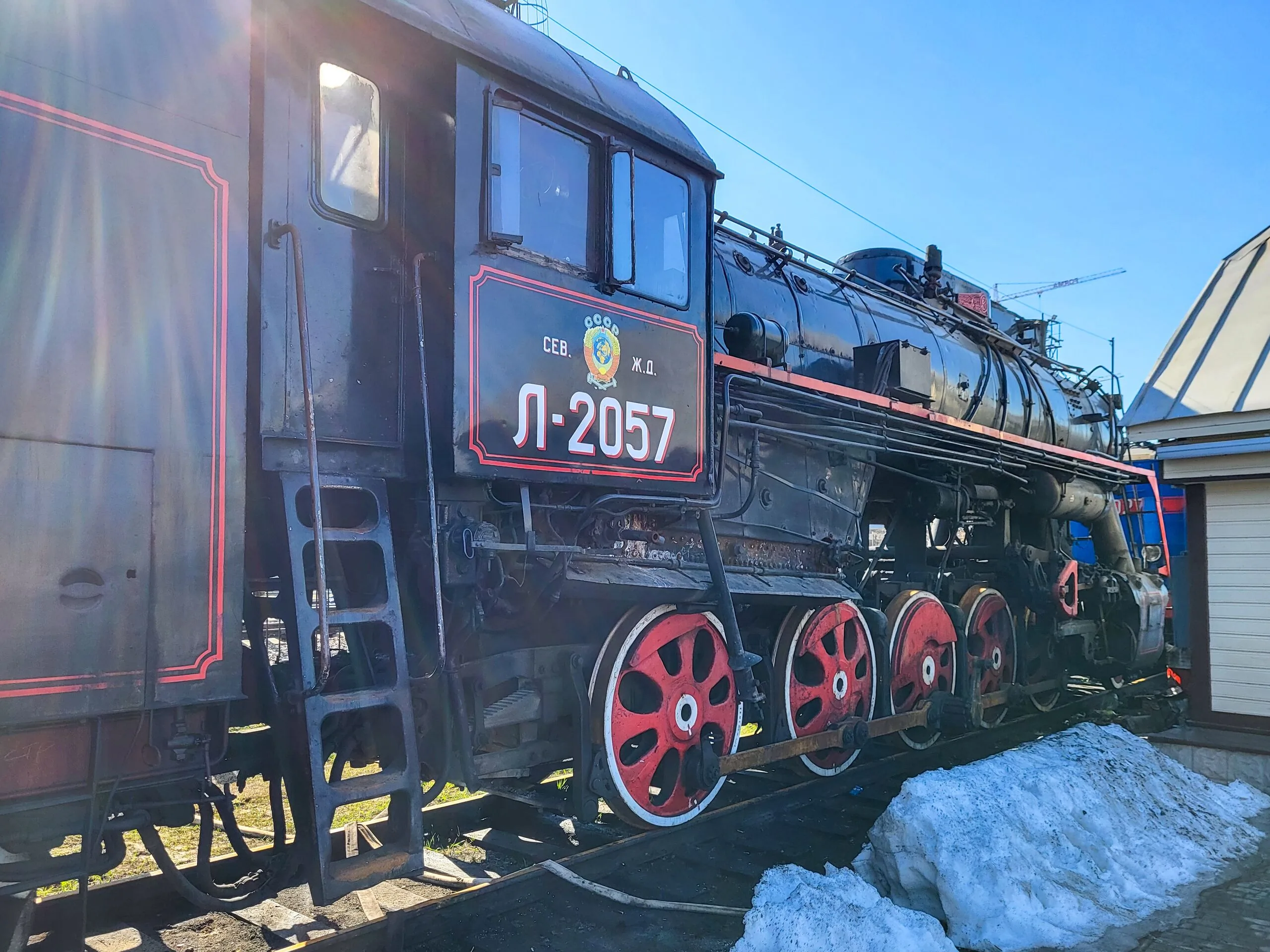 Паровоз Л-2057