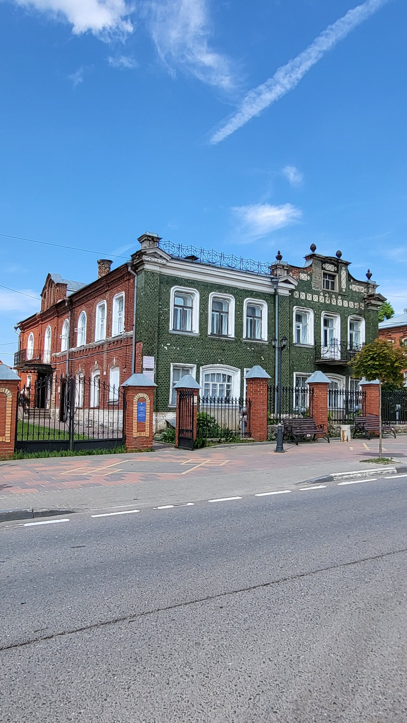 Здание историко-литературного музея