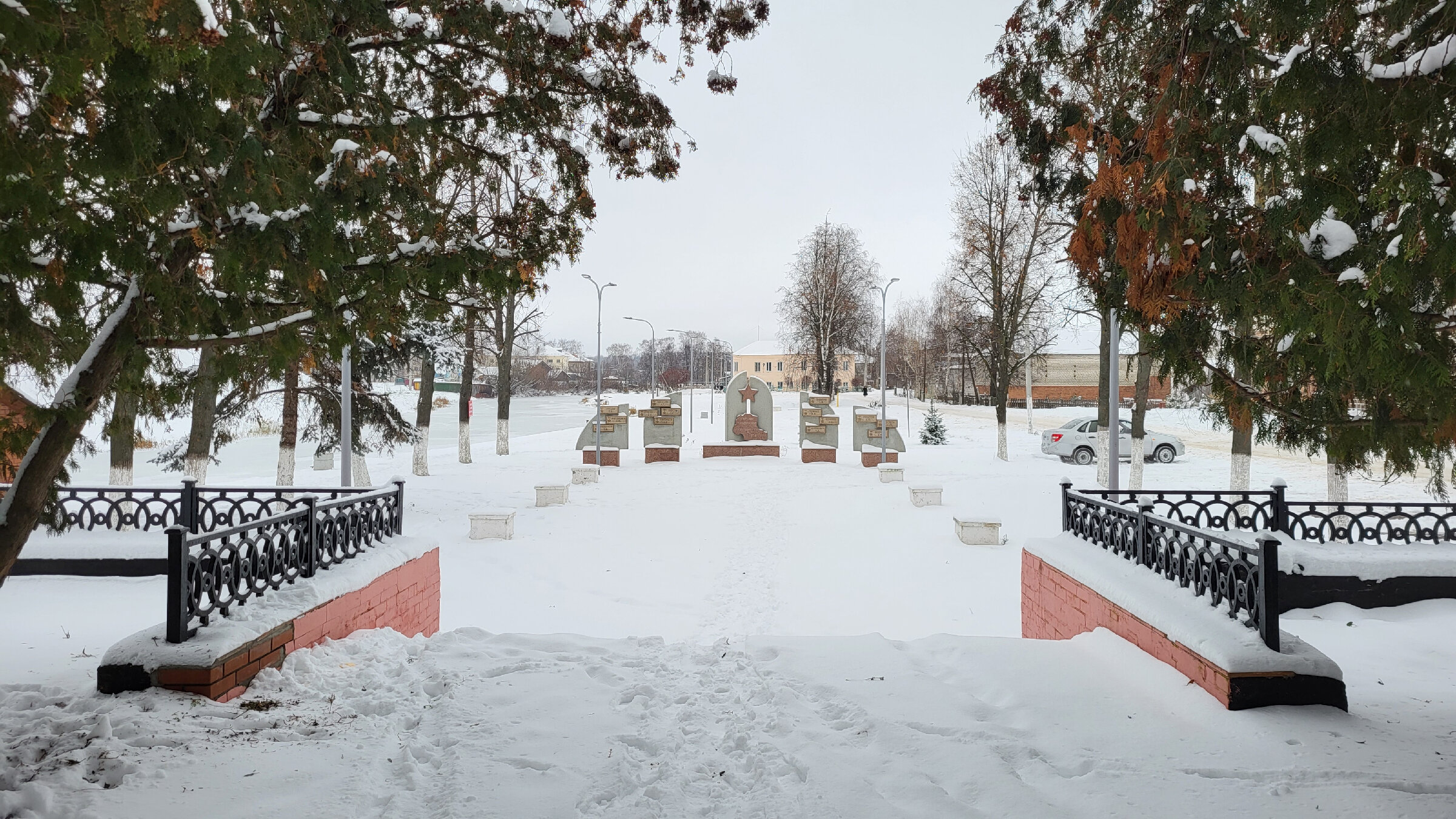 Памятник Героям Советского Союза